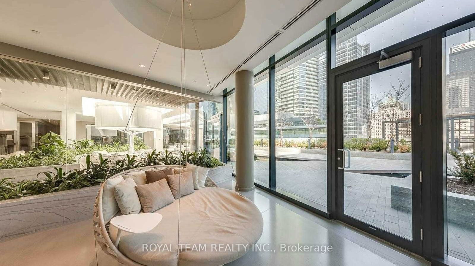 88 Harbour St, unit 6203 for sale - image #8