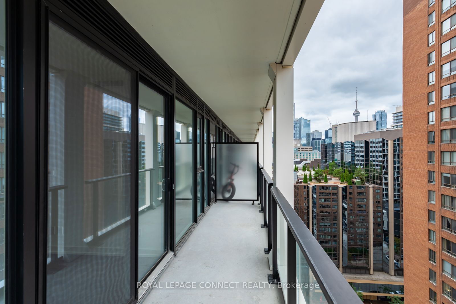 20 Edward St, unit 1314 for sale