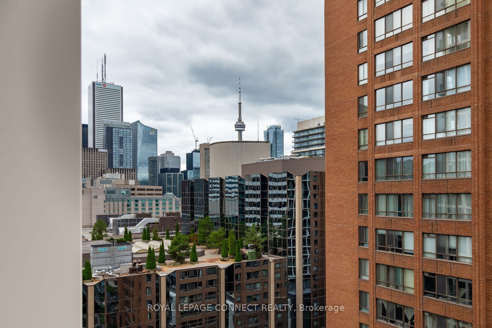 20 Edward St, unit 1314 for sale