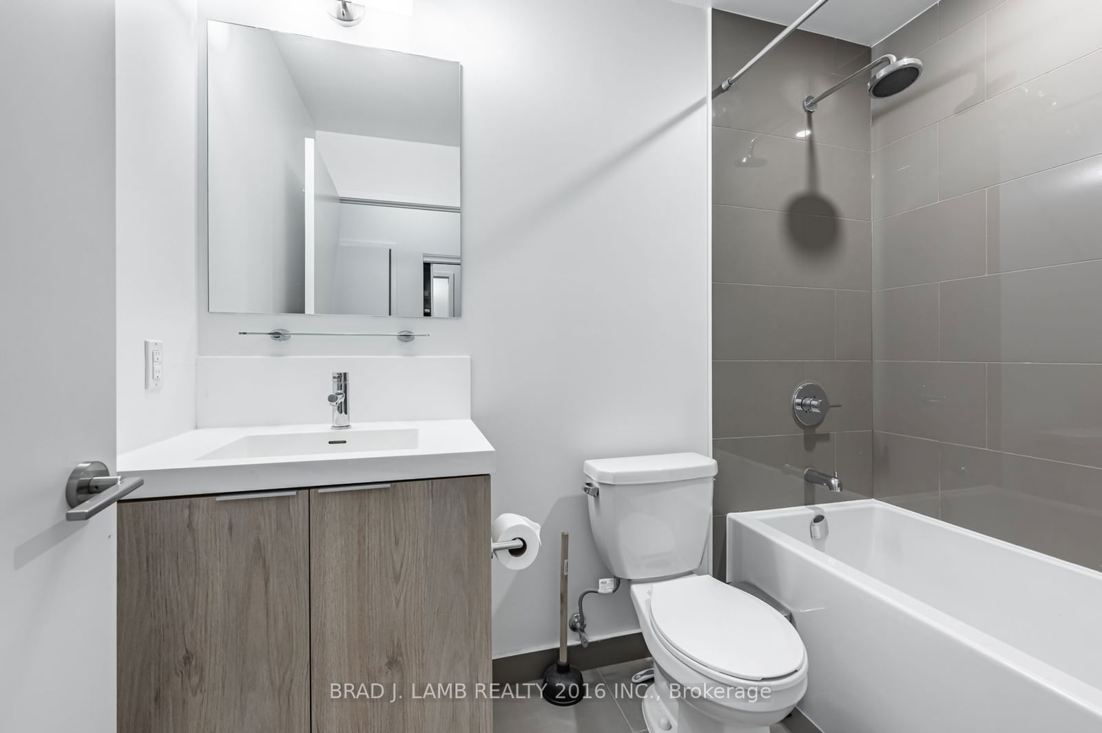 34 Tubman Ave, unit 303 for sale - image #19