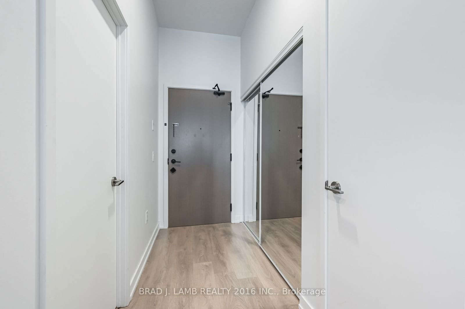 34 Tubman Ave, unit 303 for sale - image #4