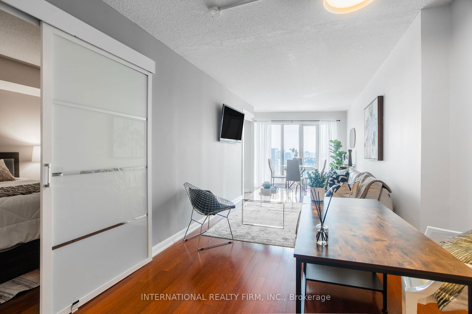 210 Victoria St, unit 3303 for rent - image #11