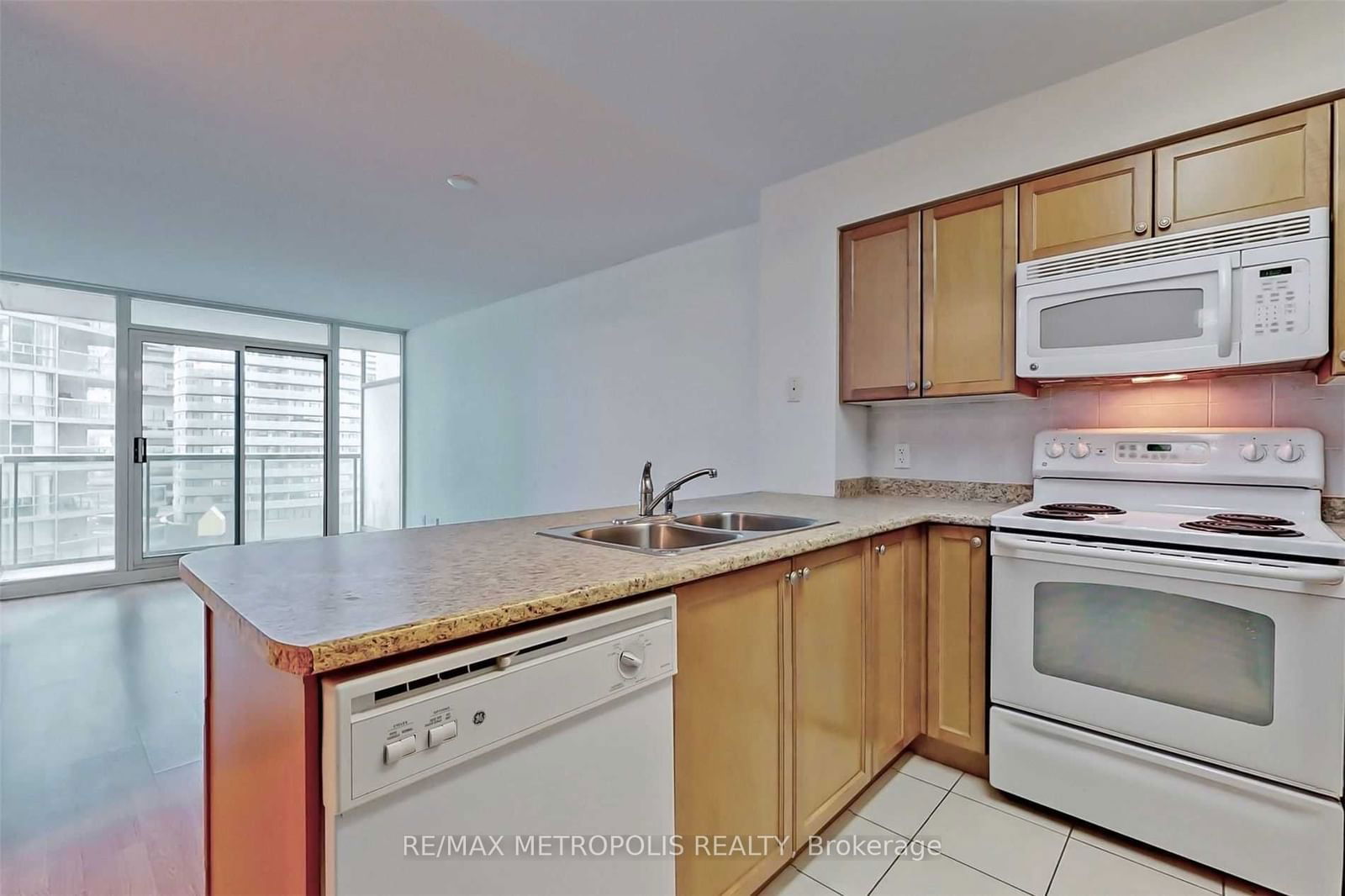 51 Lower Simcoe St, unit 1005 for rent - image #14