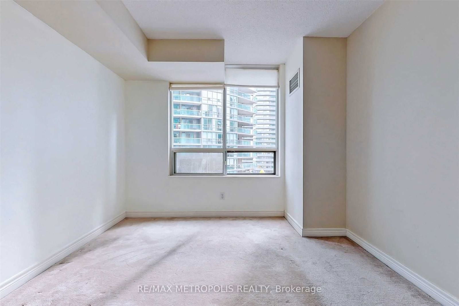 51 Lower Simcoe St, unit 1005 for rent - image #18