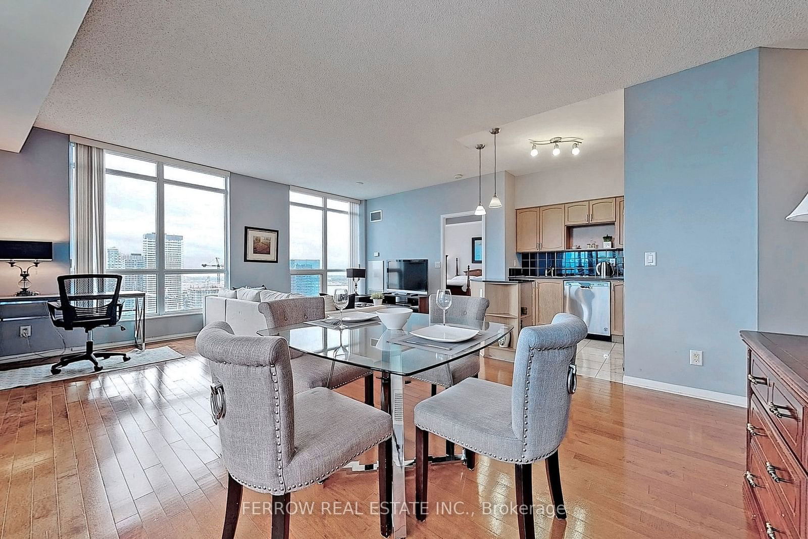 18 Yonge St, unit 3804 for rent - image #10