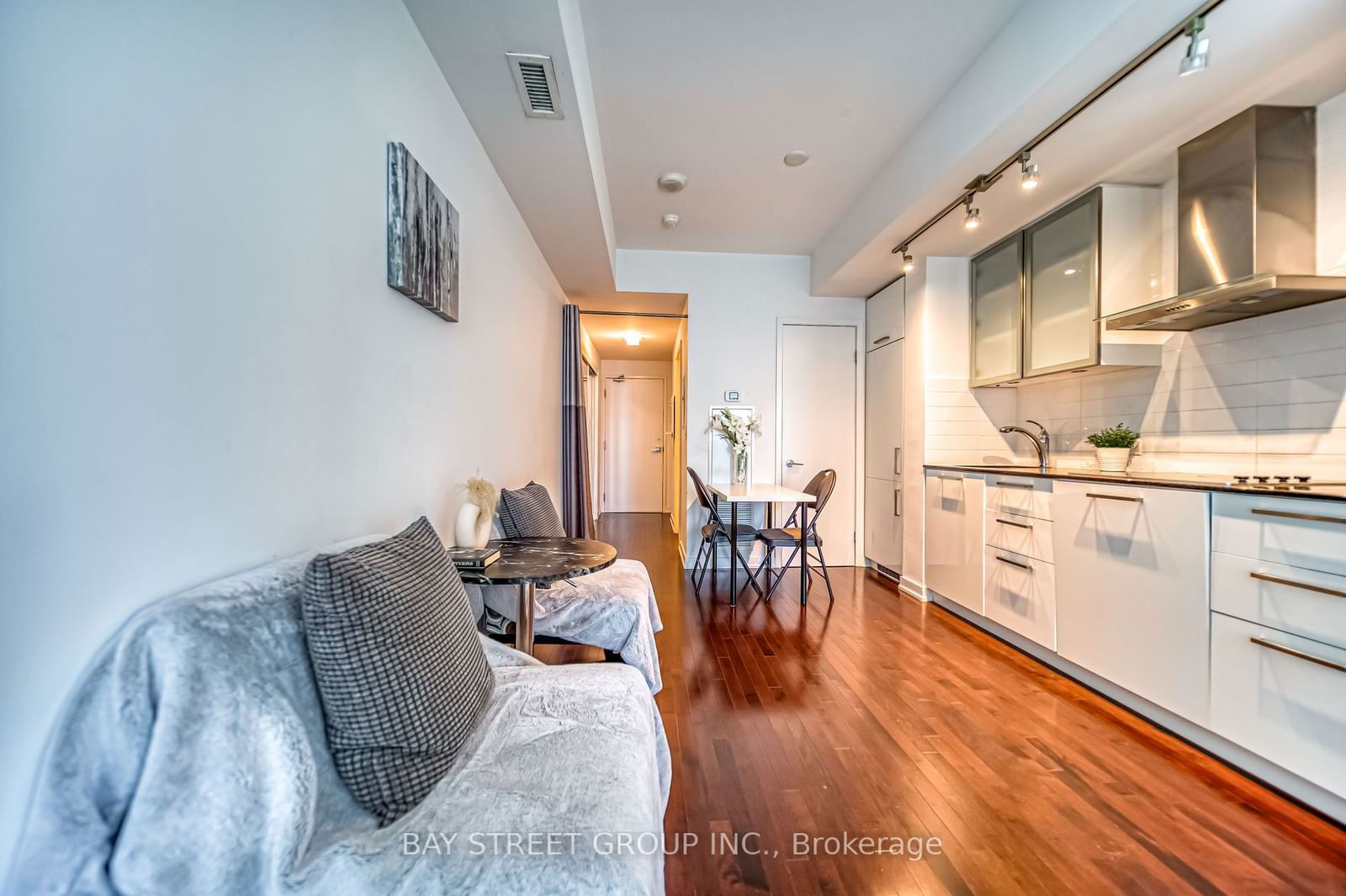 12 York St, unit 1308 for sale - image #11