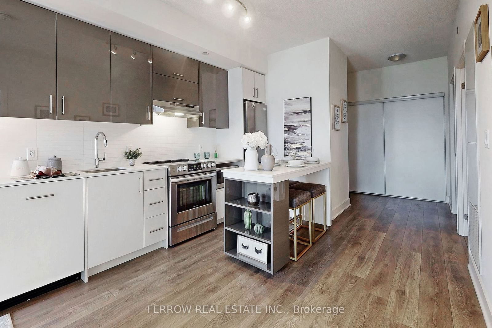 188 Fairview Mall Dr, unit 303 for sale - image #8