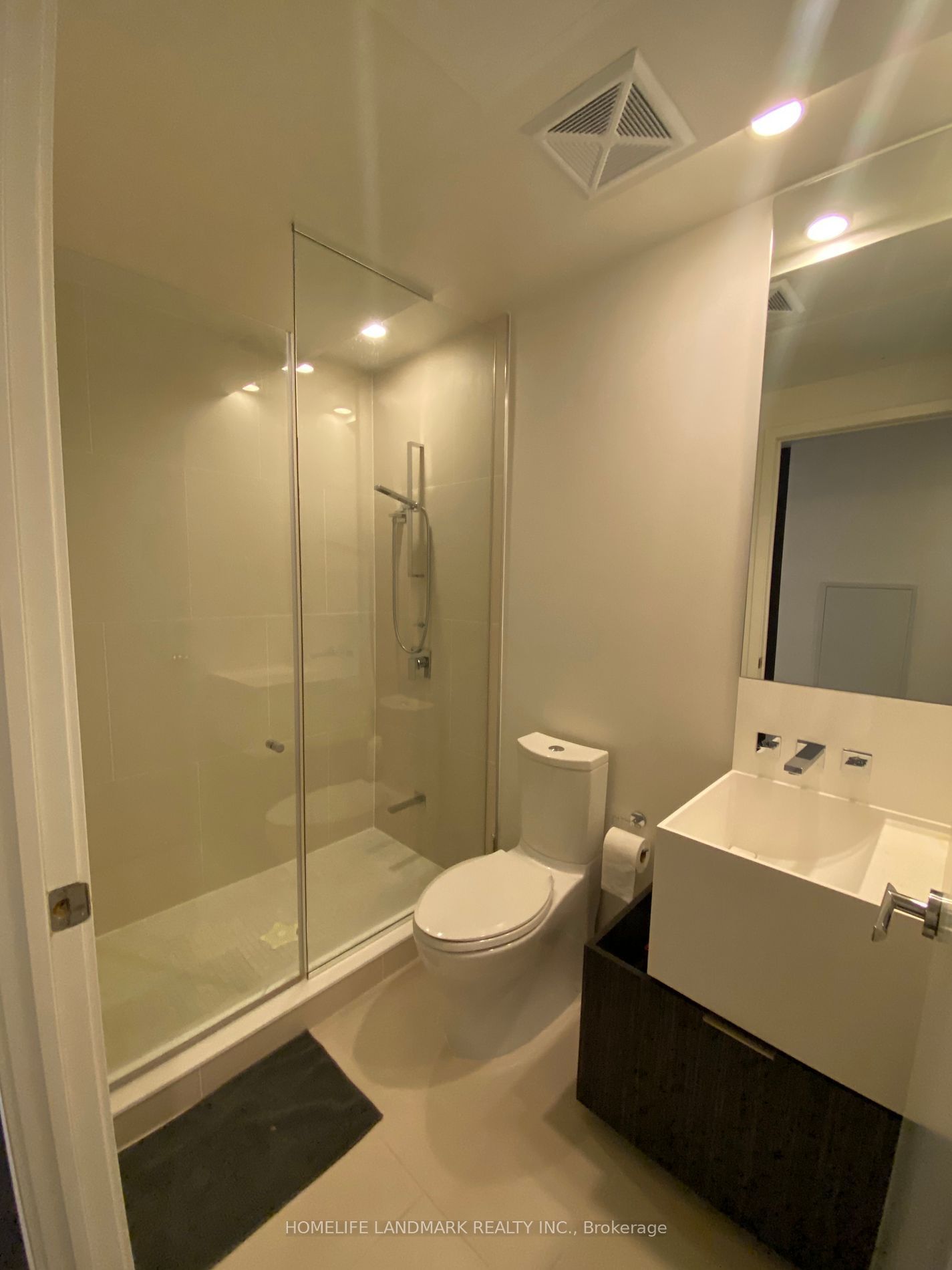 1 Bloor St E, unit 3510 for rent - image #9