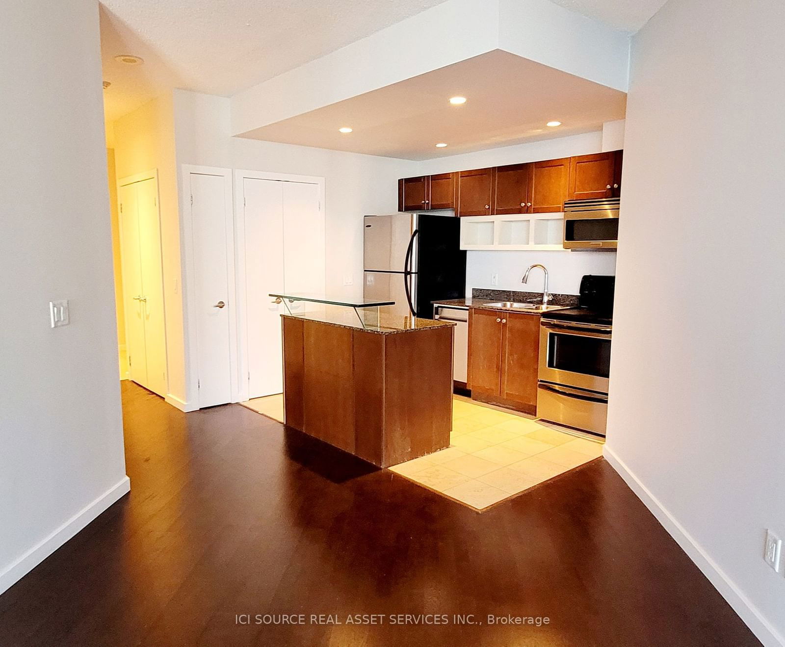 208 Queens Quay W, unit 2703 for rent - image #5