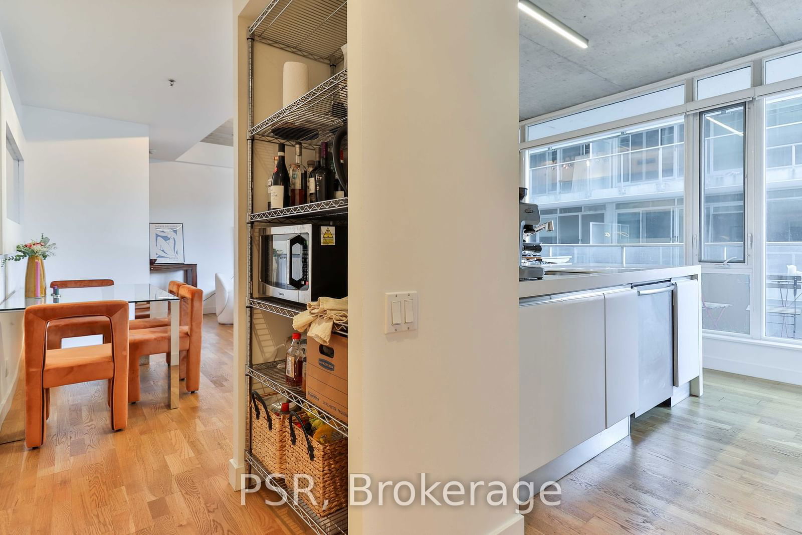 75 Portland St, unit 523 for rent - image #24