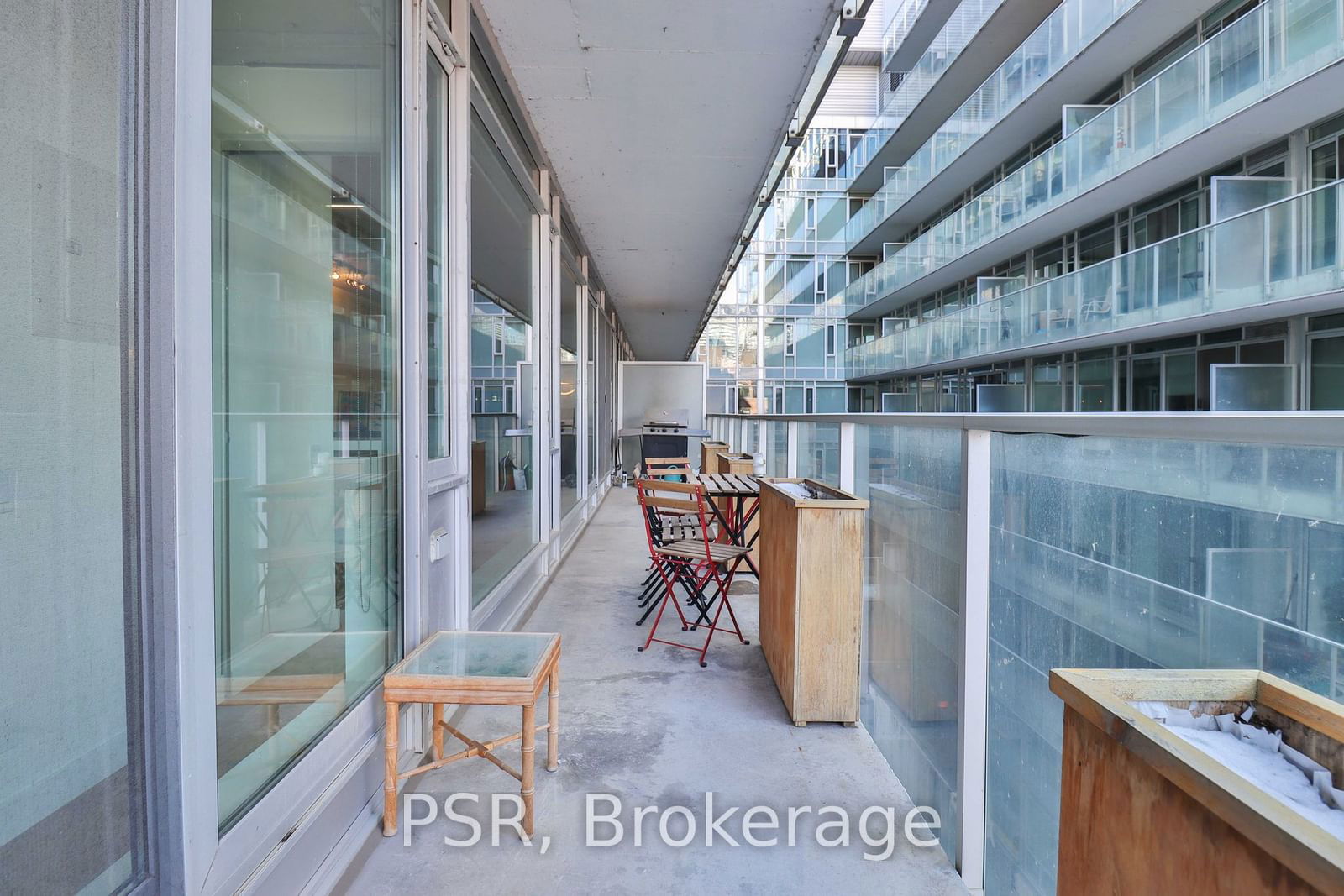 75 Portland St, unit 523 for rent - image #28