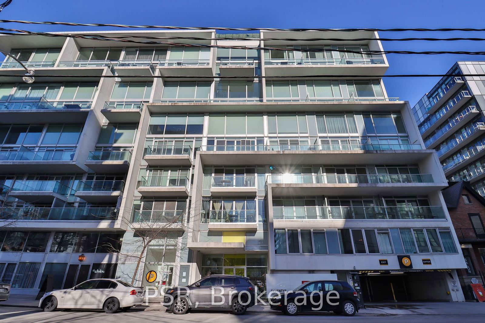 75 Portland St, unit 523 for rent - image #38