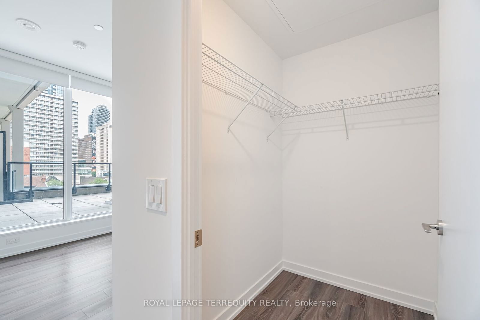 20 Edward St, unit 518 for sale - image #26