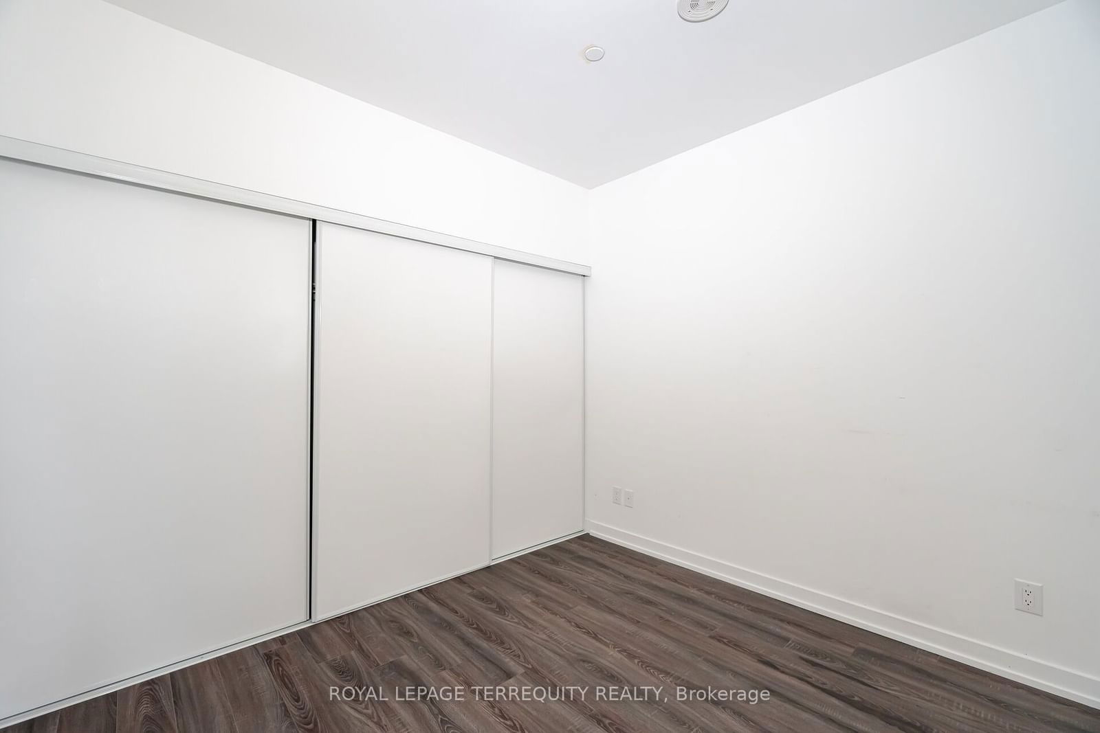 20 Edward St, unit 518 for sale - image #27