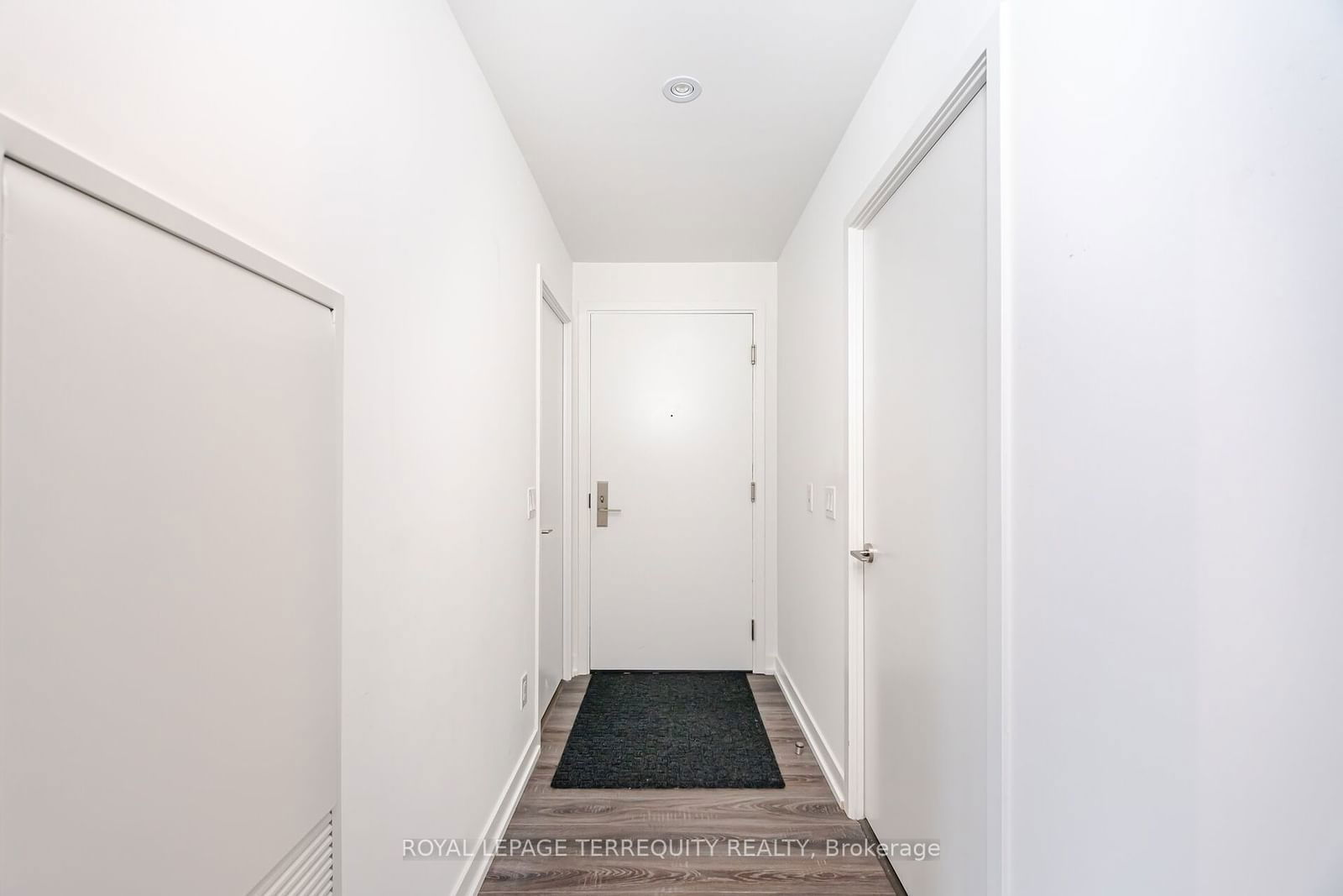 20 Edward St, unit 518 for sale - image #6