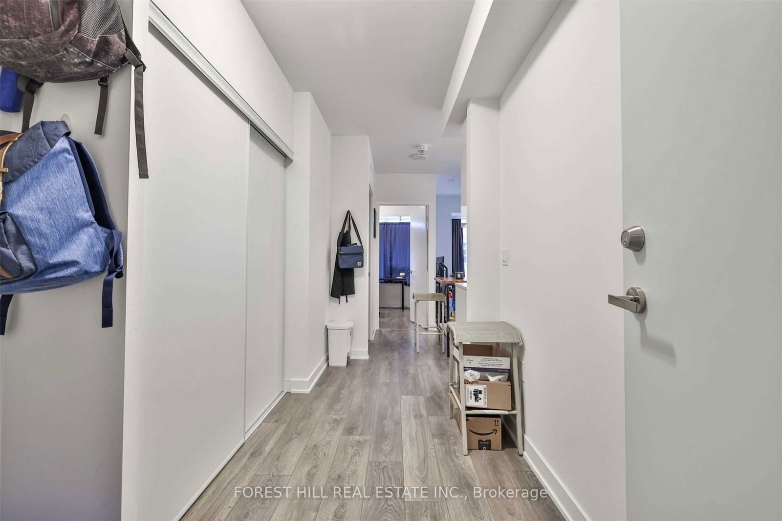 195 Redpath Ave, unit 806 for rent - image #4