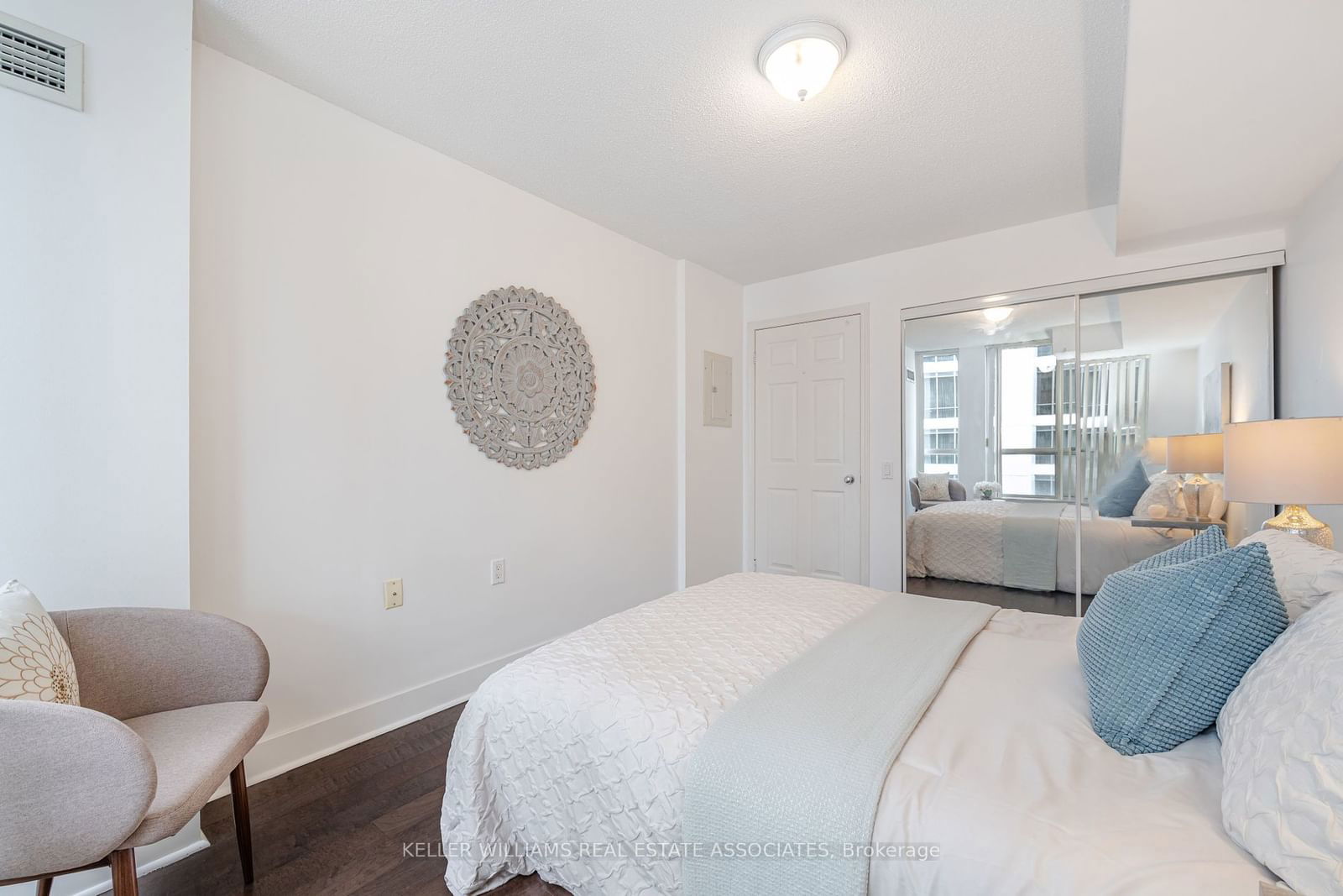 388 Bloor St E, unit 1507 for sale - image #19