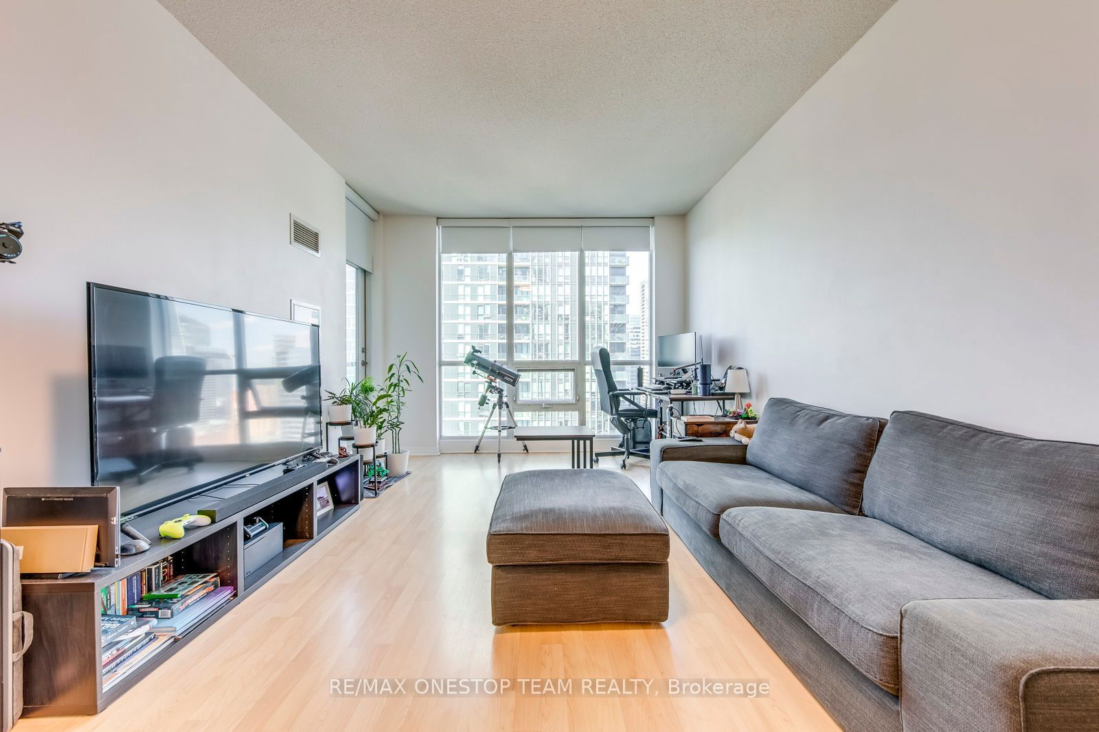 16 Yonge St, unit 3612 for sale - image #9