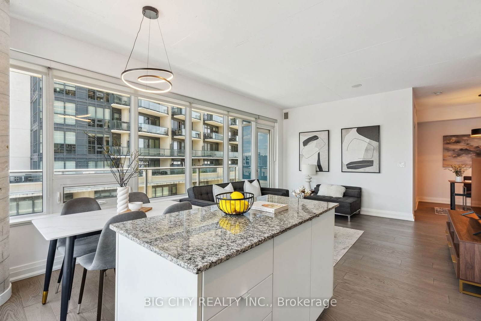 55 East Liberty St, unit 604 for sale - image #17