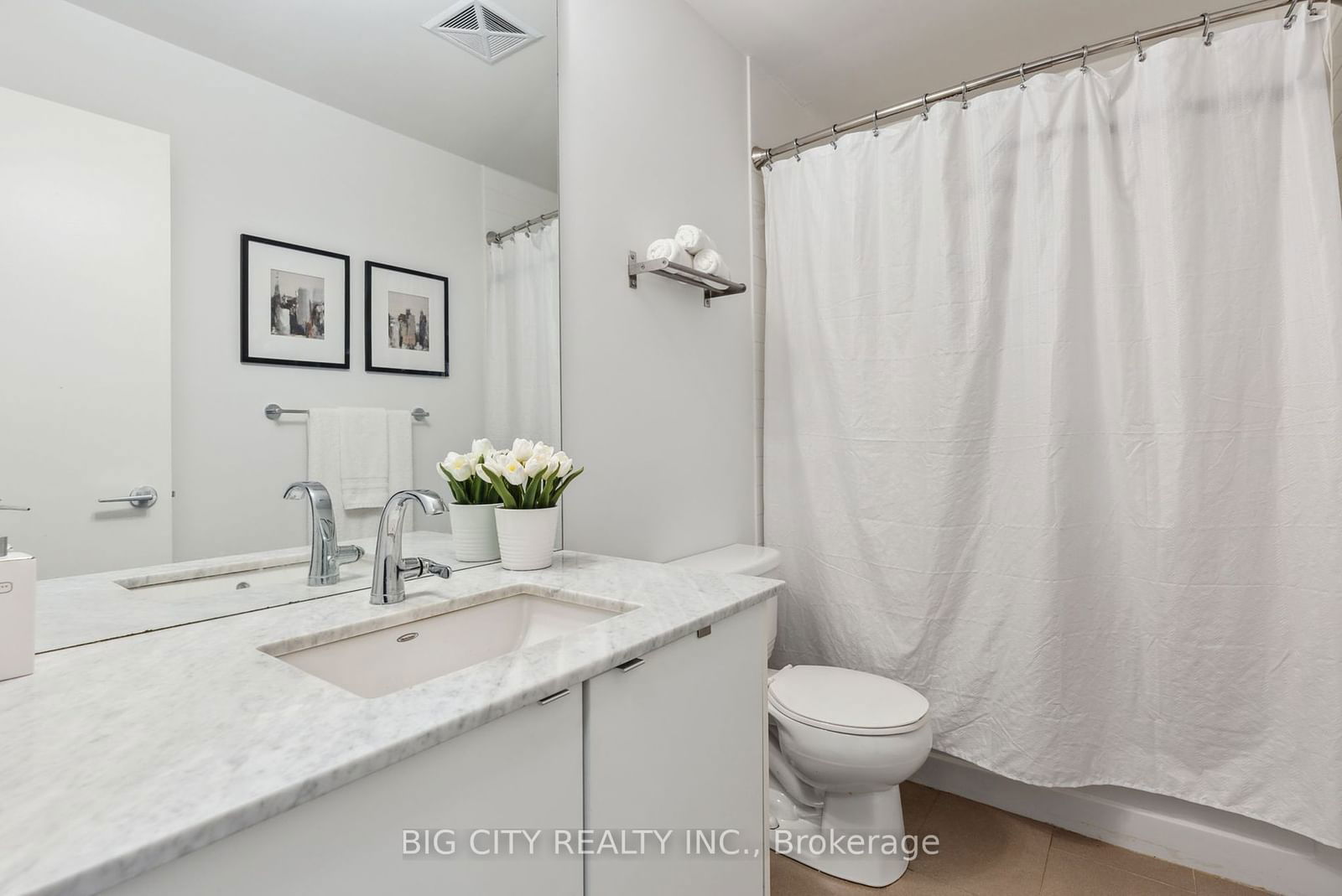 55 East Liberty St, unit 604 for sale - image #23