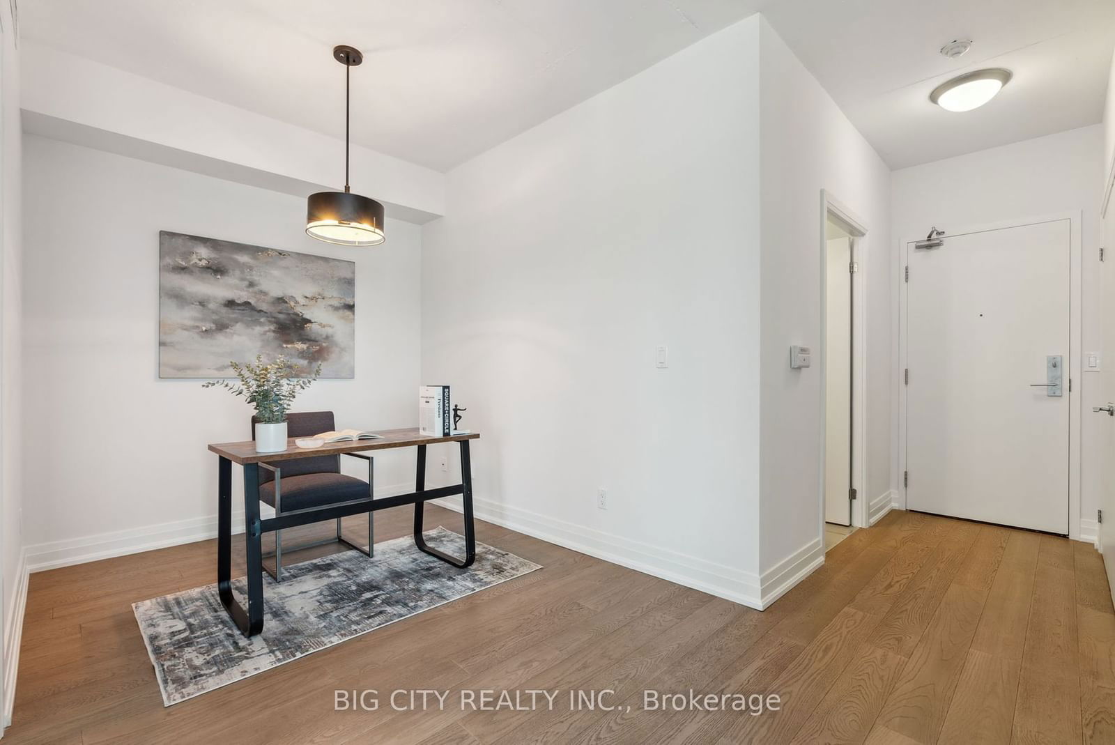 55 East Liberty St, unit 604 for sale - image #6