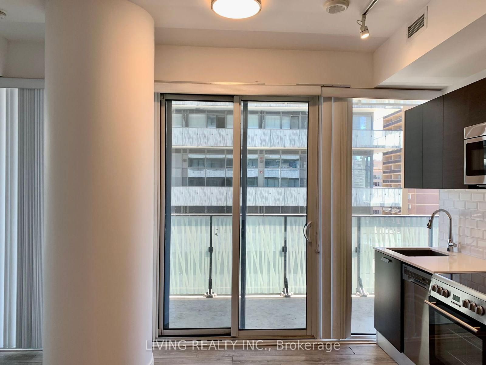 42 Charles St E, unit 1201 for rent