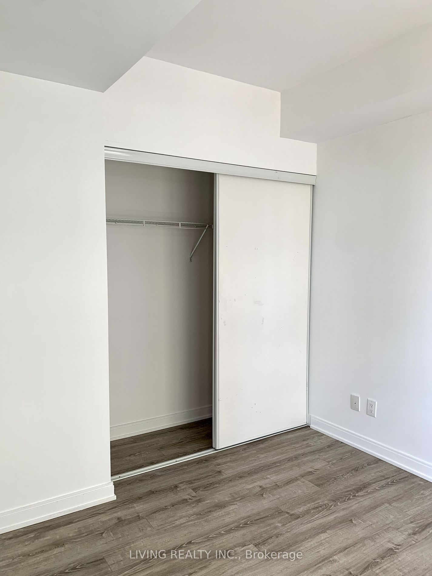 42 Charles St E, unit 1201 for rent - image #8