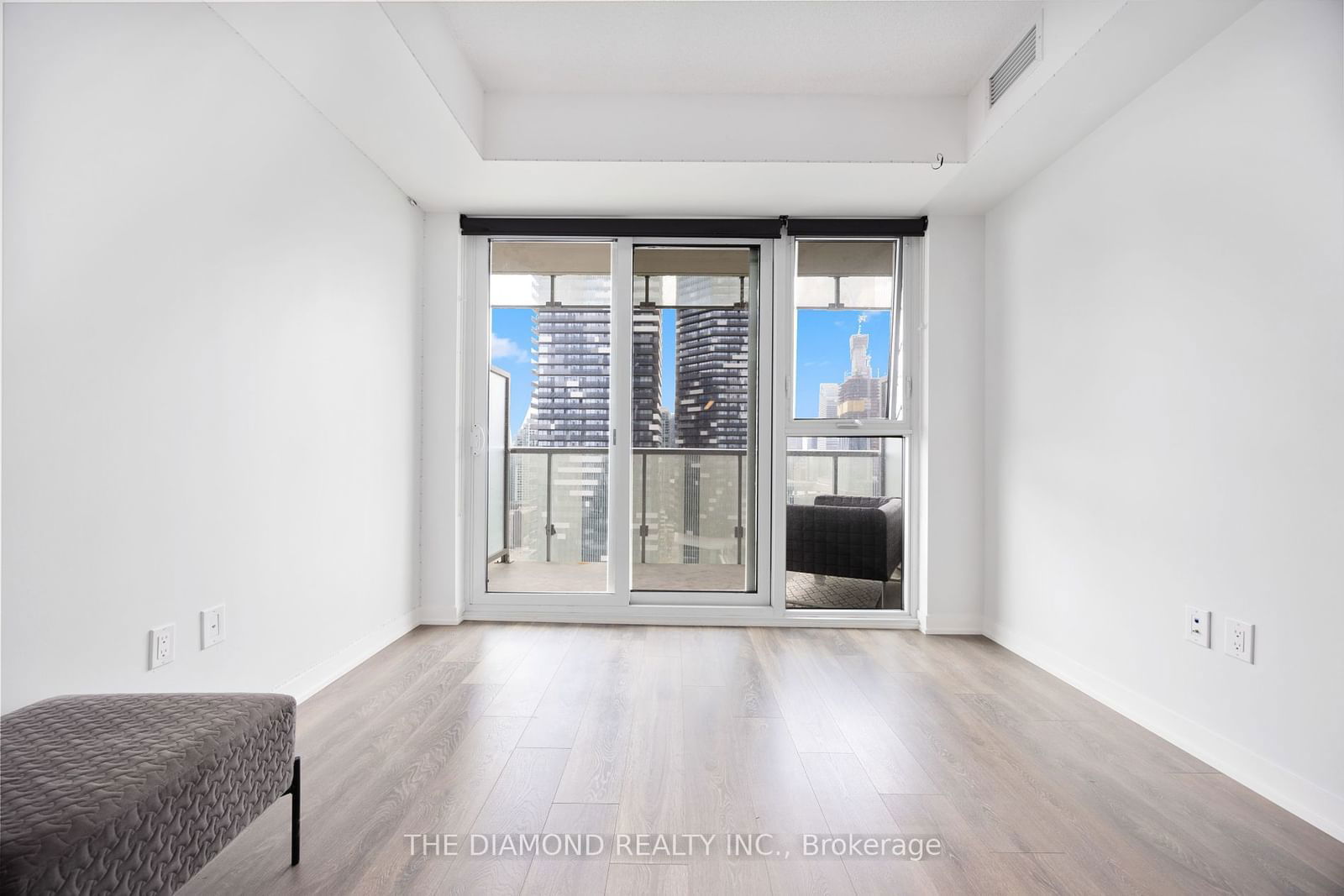 15 Lower Jarvis St, unit 2009 for sale - image #11