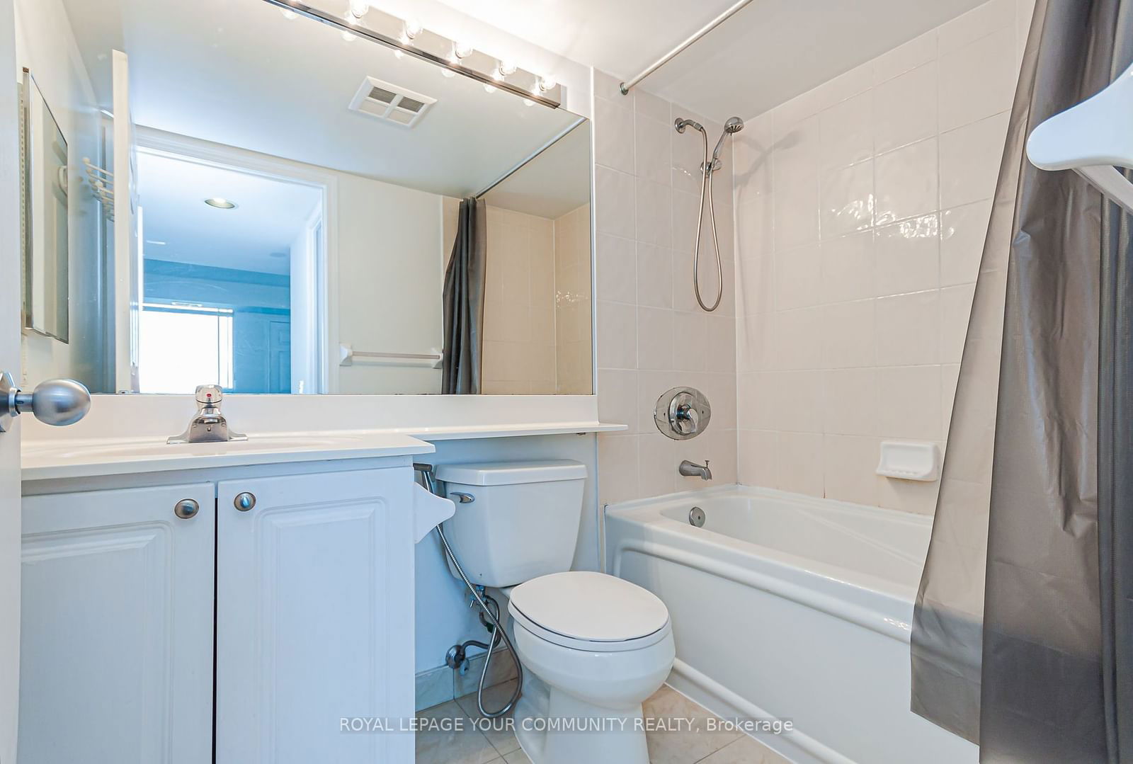 28 Harrison Garden Blvd, unit 2101 for sale - image #12