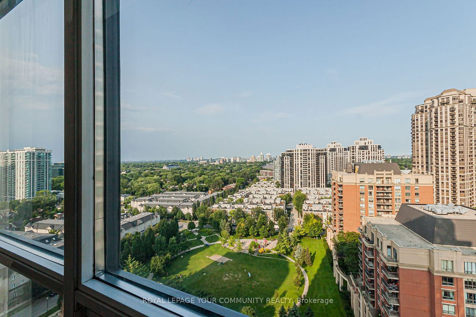 28 Harrison Garden Blvd, unit 2101 for sale