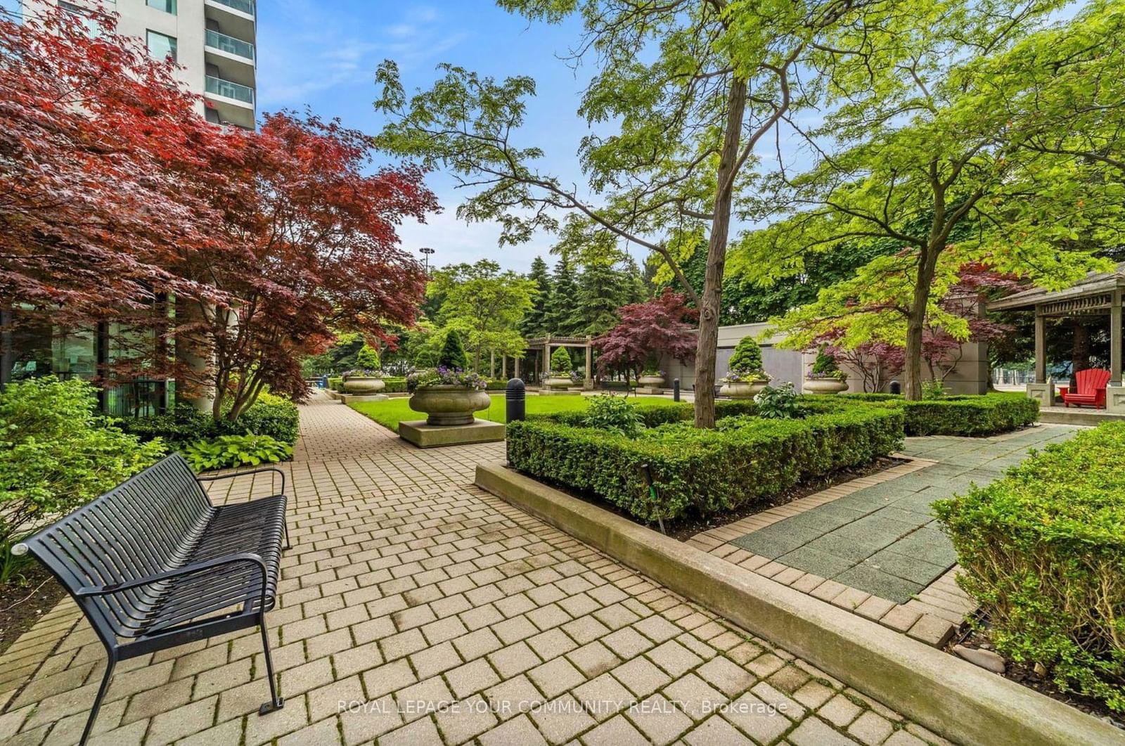 28 Harrison Garden Blvd, unit 2101 for sale