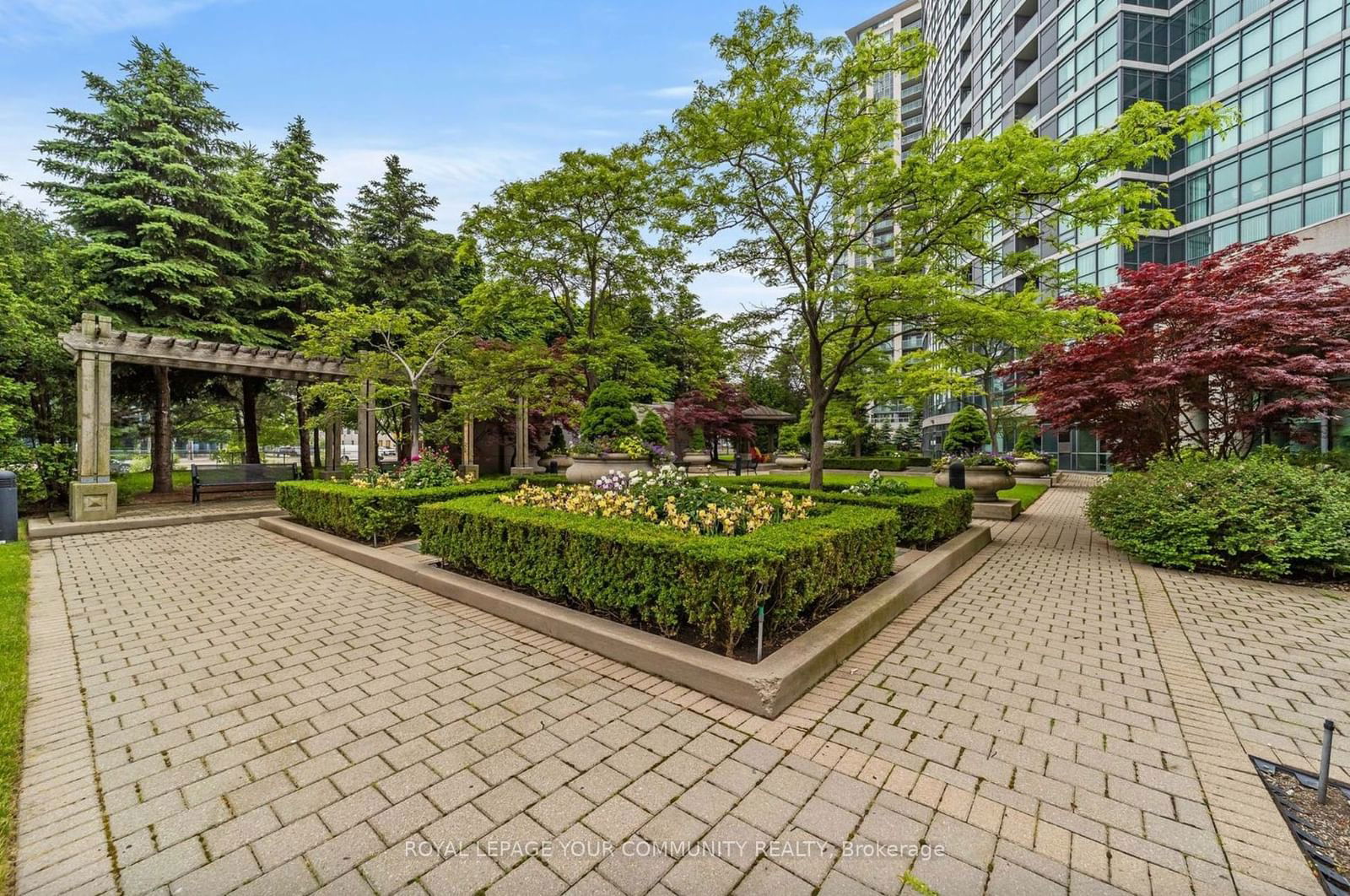 28 Harrison Garden Blvd, unit 2101 for sale - image #27