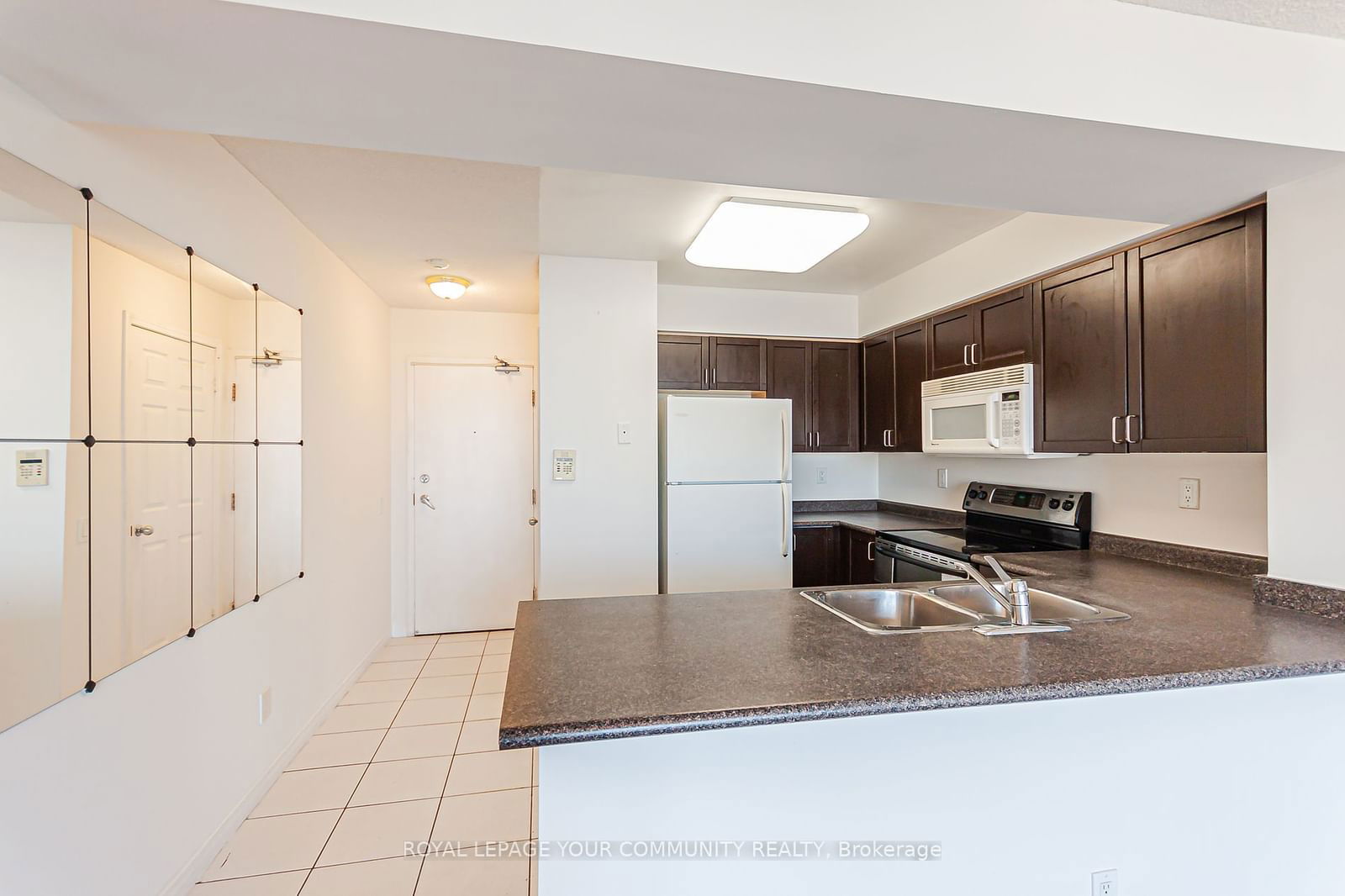 28 Harrison Garden Blvd, unit 2101 for sale - image #9