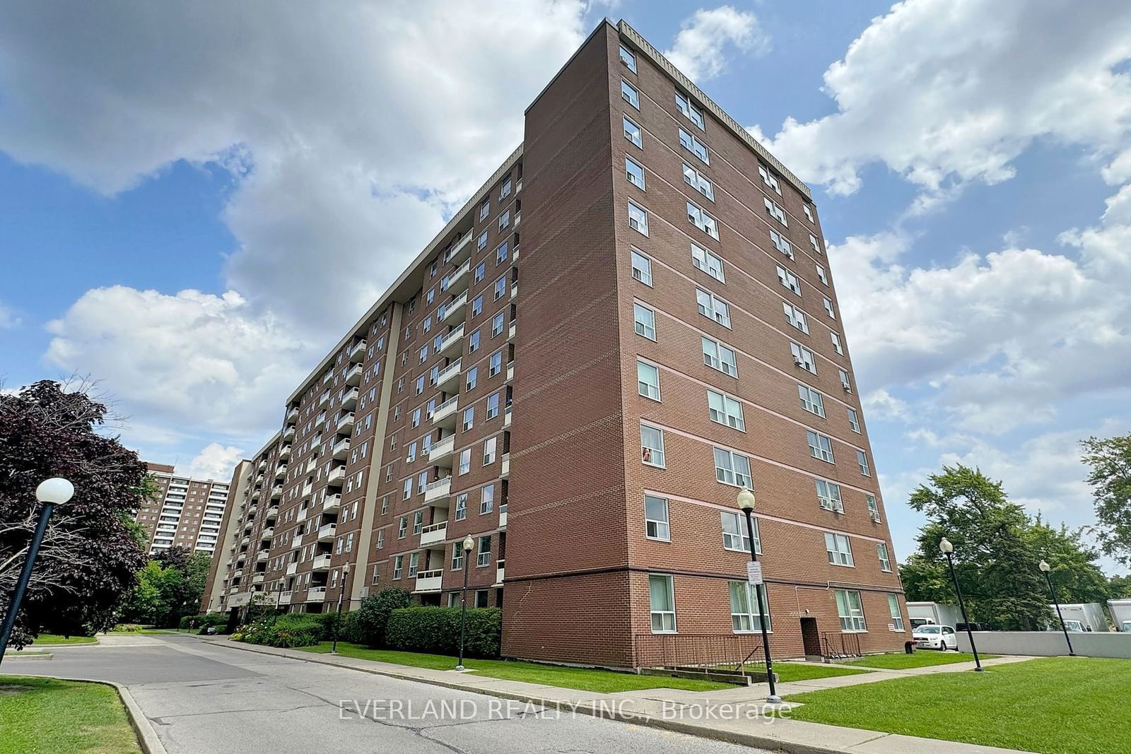 Eddington Condos, North York, Toronto