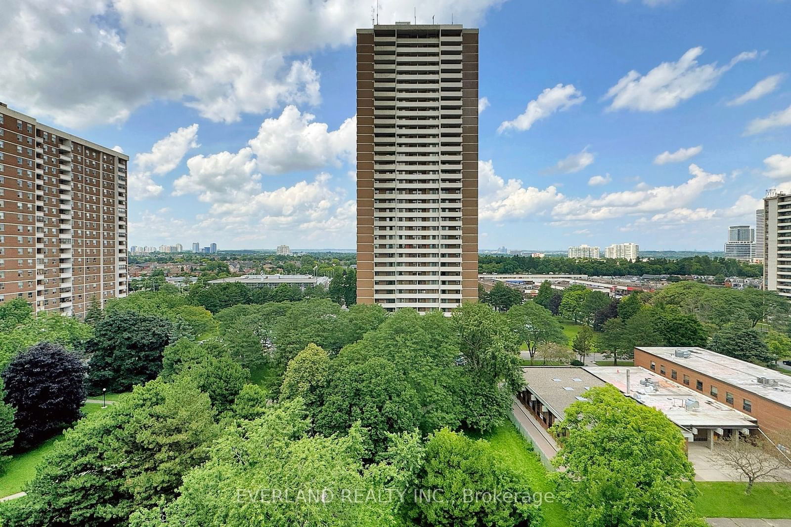 Eddington Condos, North York, Toronto