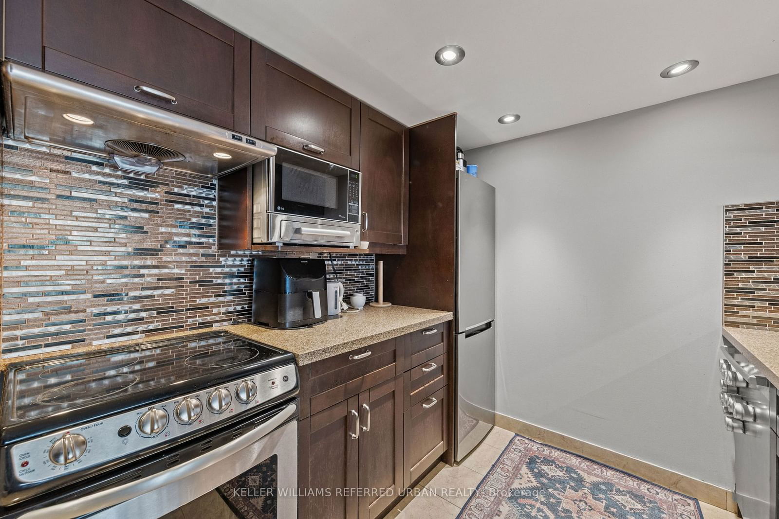 705 King St W, unit 1006 for sale - image #11