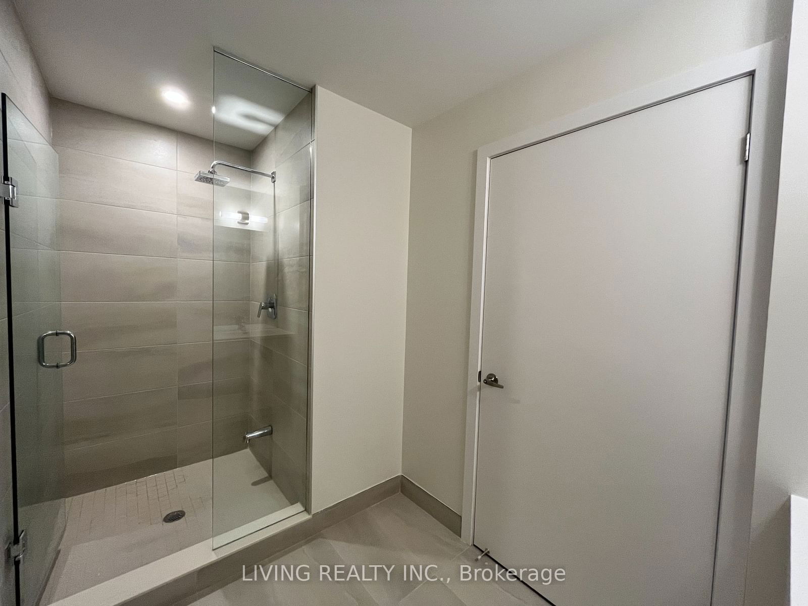 188 Fairview Mall Dr, unit 2206 for rent - image #8