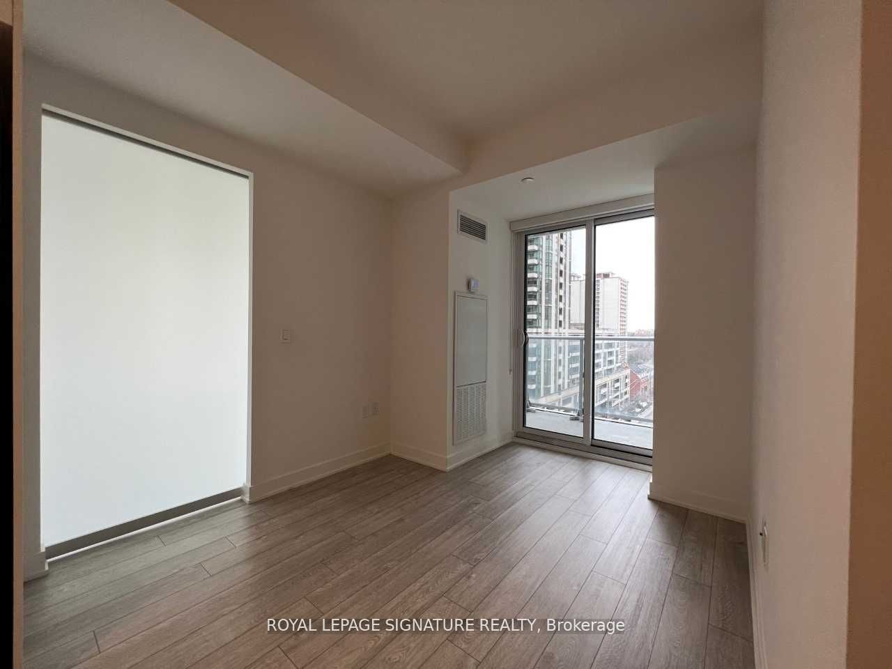 195 Redpath Ave, unit 912 for rent