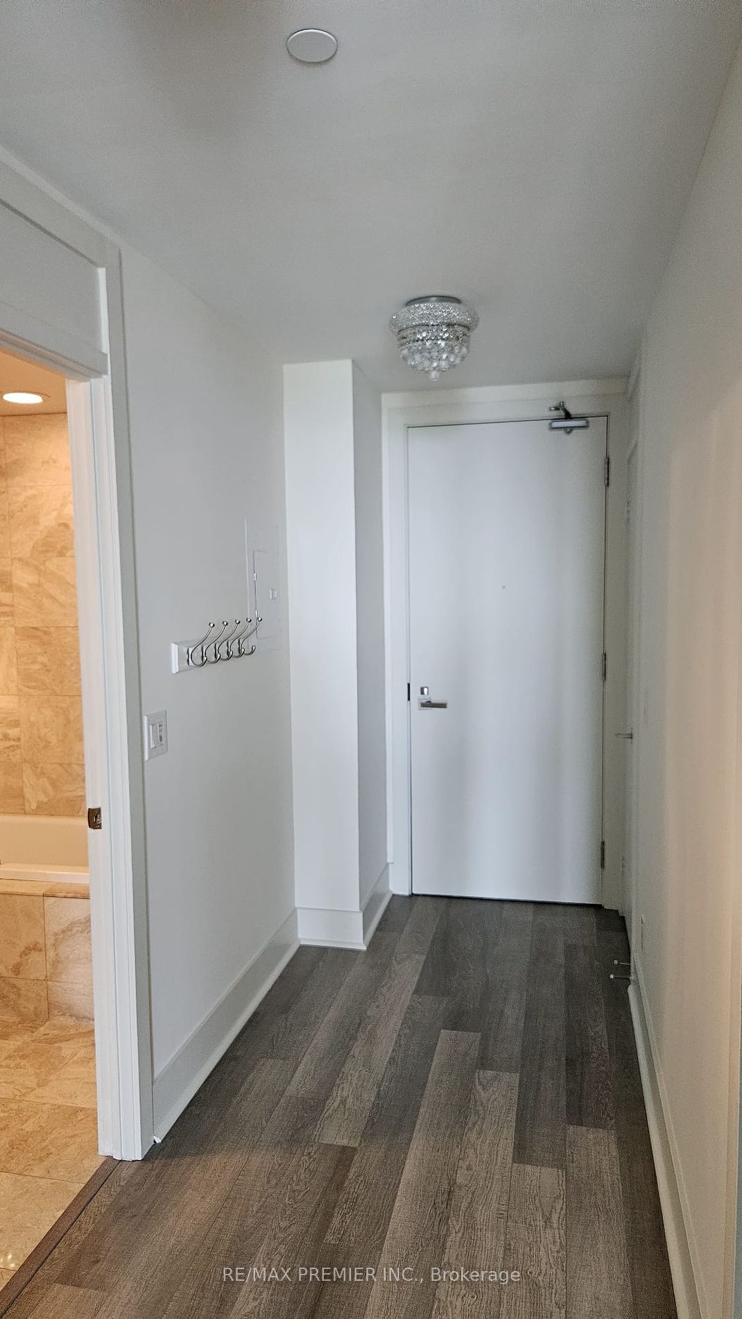 32 Davenport Rd, unit 2705 for rent - image #8