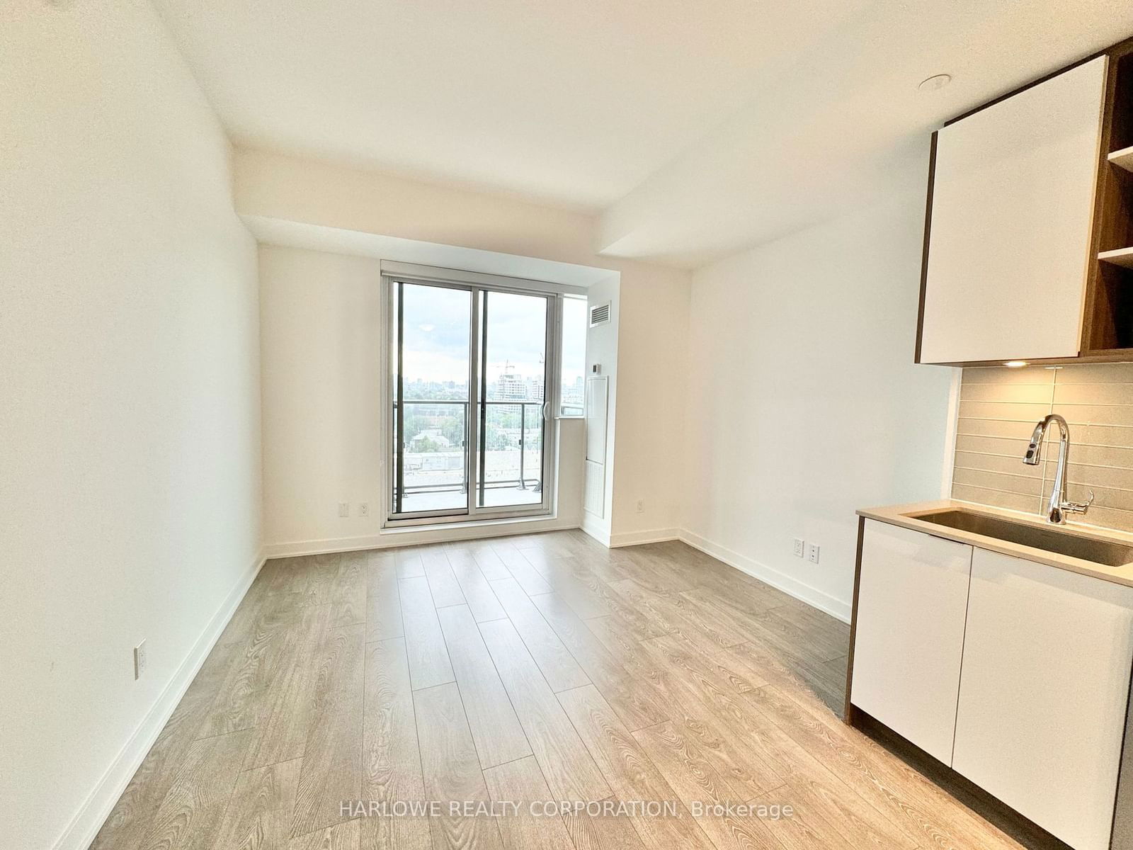 543 Richmond St W, unit 1401 for rent - image #2