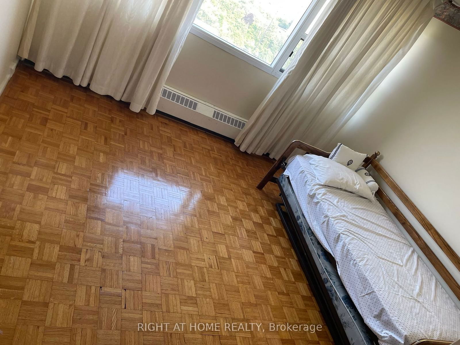 100 Leeward Glwy, unit 1911 for rent - image #20