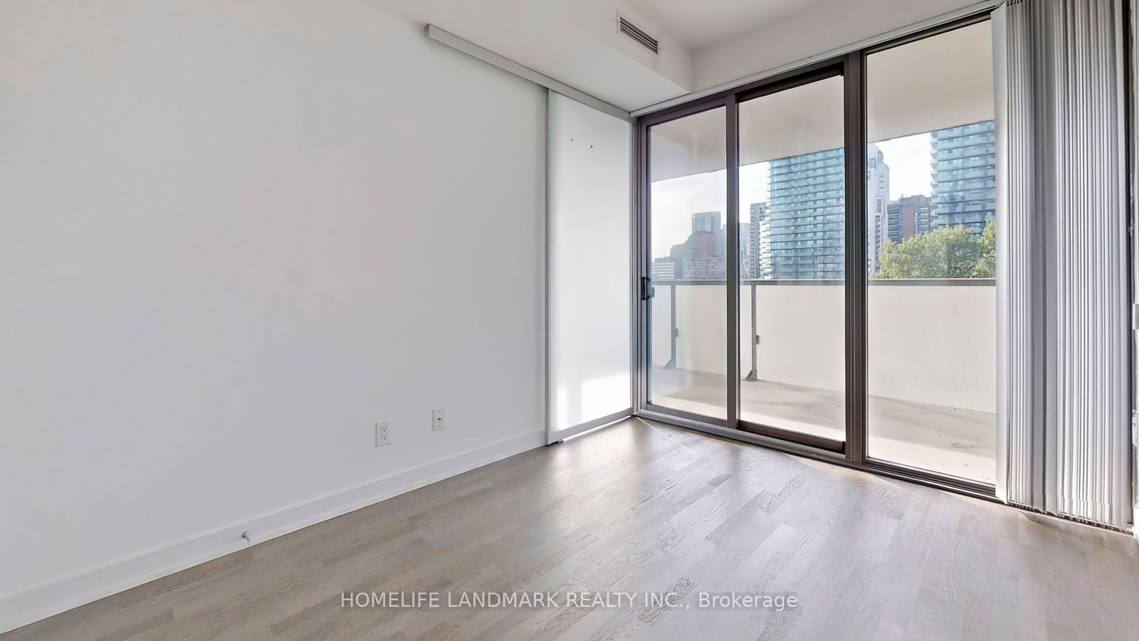 57 St Joseph St, unit 819 for sale - image #18