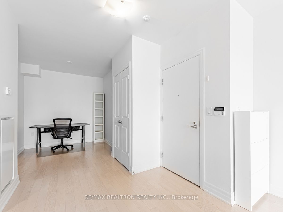 8 The Esplanade, unit 5205 for rent - image #5