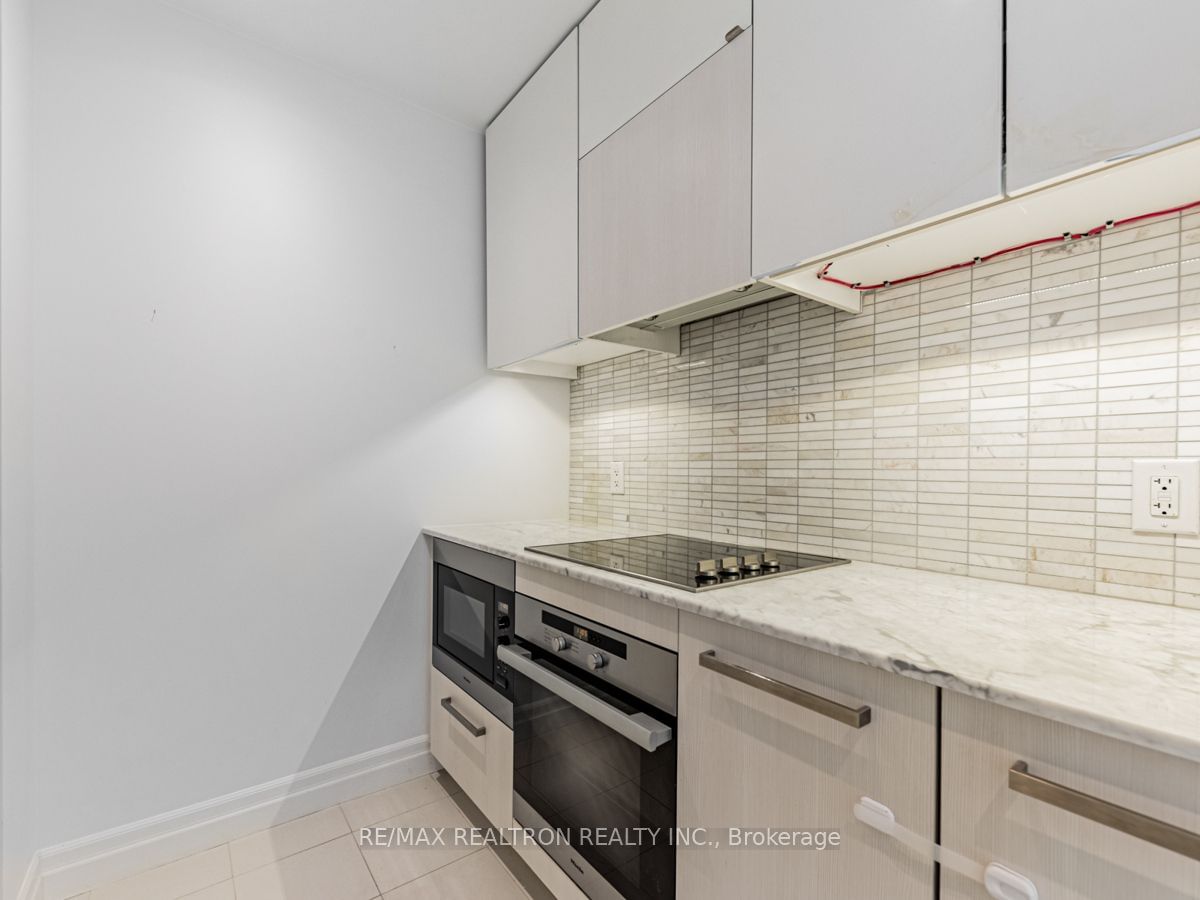 8 The Esplanade, unit 5205 for rent