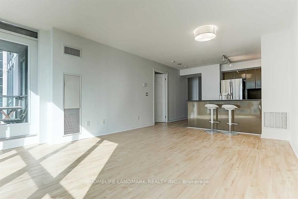 16 Yonge St, unit 1810 for rent - image #11