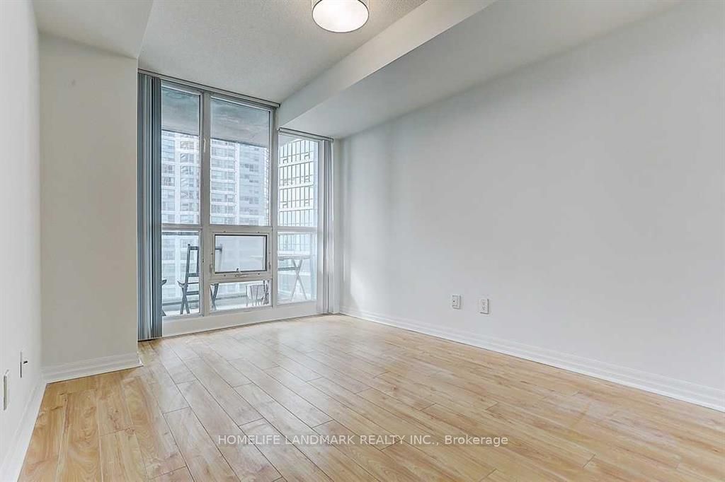 16 Yonge St, unit 1810 for rent - image #12