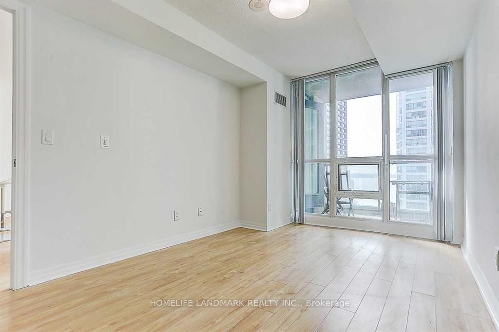 16 Yonge St, unit 1810 for rent - image #13