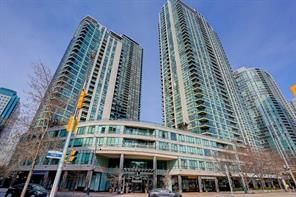 16 Yonge St, unit 1810 for rent - image #17