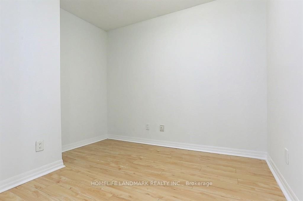 16 Yonge St, unit 1810 for rent - image #4