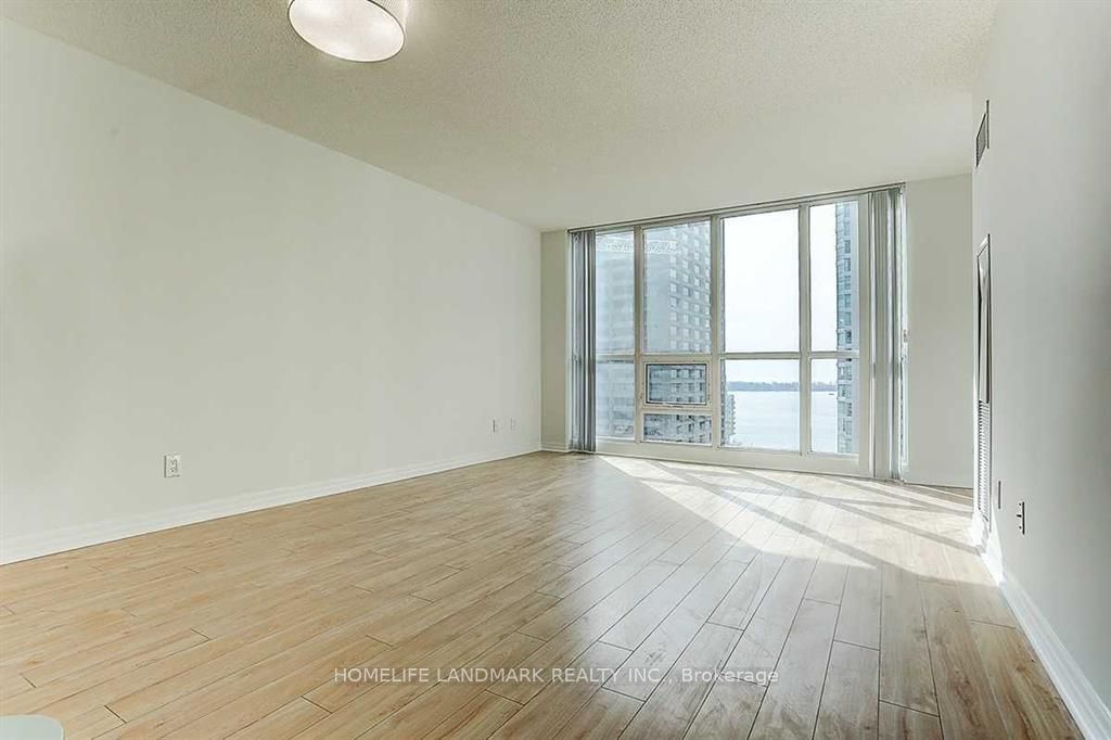 16 Yonge St, unit 1810 for rent - image #9